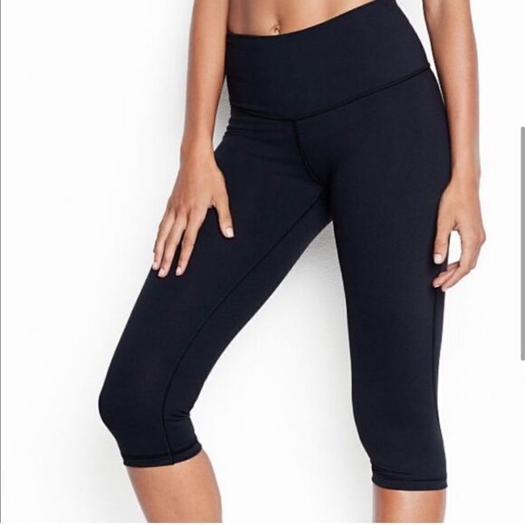 Victoria's Secret VSX Sport Knockout Crop Black - Picture 1 of 10